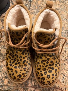 UGG Leopard Print Cozy Lace-Up Boots in leopard print New !